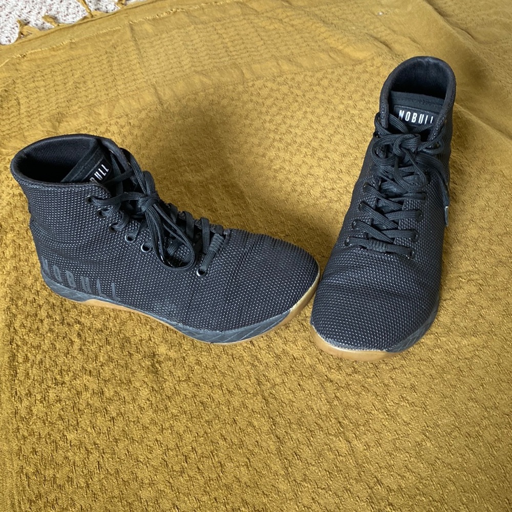 NOBULL HIGH TOP BLACK GUM TRAINER (WOMENS)